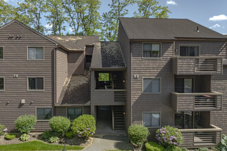 Good Shepherd Hills in Danbury, CT - Building Photo - Building Photo