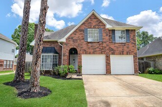 1206 Green Knoll Dr in Sugar Land, TX - Building Photo - Building Photo