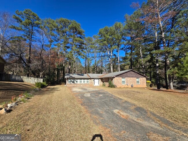 170 Port Antonio Ct SW in College Park, GA - Building Photo - Building Photo