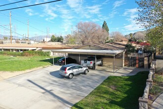 22009 Grand Terrace Rd in Grand Terrace, CA - Building Photo - Building Photo