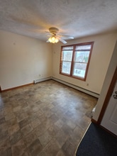 11 Pearl St, Unit 3 in Middleboro, MA - Building Photo - Building Photo