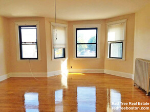 225 Chestnut Hill Ave, Unit 3 in Boston, MA - Building Photo - Building Photo