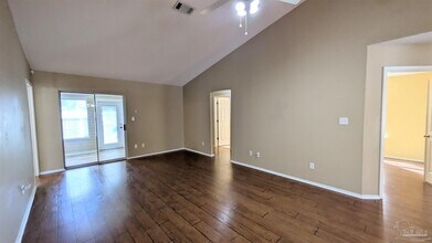 213 Mirabelle Cir in Pensacola, FL - Building Photo - Building Photo
