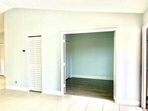 6 Chelsea Ln in Boynton Beach, FL - Building Photo - Building Photo