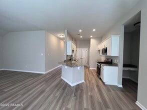 304 Tall Meadows Ln in Lafayette, LA - Building Photo - Building Photo