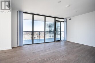 11 Wellesley St W in Toronto, ON - Building Photo - Building Photo