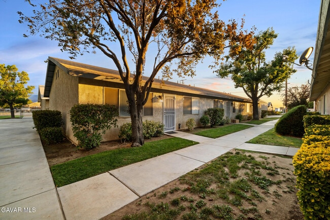 property at 2811 Desert St
