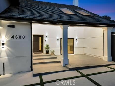 4600 Poe Ave in Los Angeles, CA - Building Photo - Building Photo