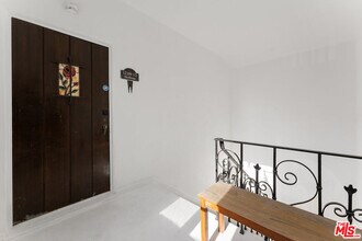 12109 Hoffman St in Los Angeles, CA - Building Photo - Building Photo