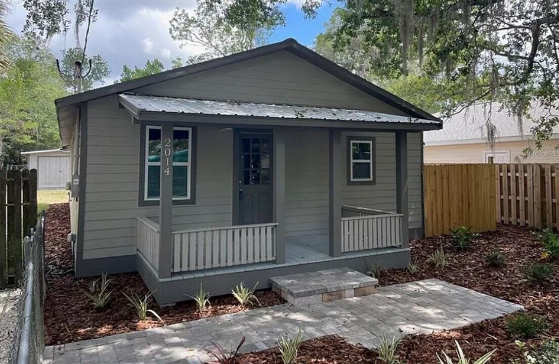 2014 NW 35th Ave in Gainesville, FL - Building Photo