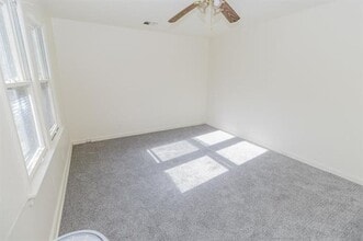 5406 E Pine St in Wichita, KS - Building Photo - Building Photo