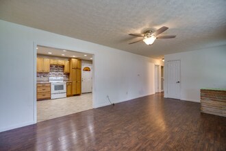 3900 Montevideo Dr in Dayton, OH - Building Photo - Building Photo
