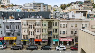 1329 Powell St in San Francisco, CA - Building Photo - Building Photo