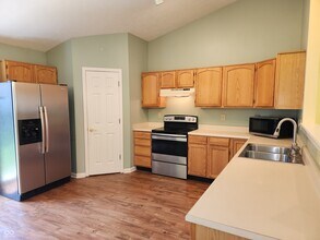 10521 Sand Creek Blvd in Fishers, IN - Building Photo - Building Photo