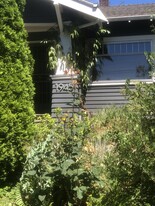 1945 SE Harrison St in Portland, OR - Building Photo