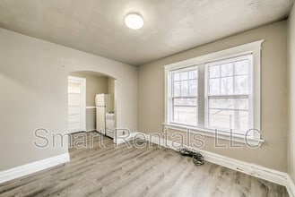 4056 S Grand Blvd in St. Louis, MO - Building Photo - Building Photo