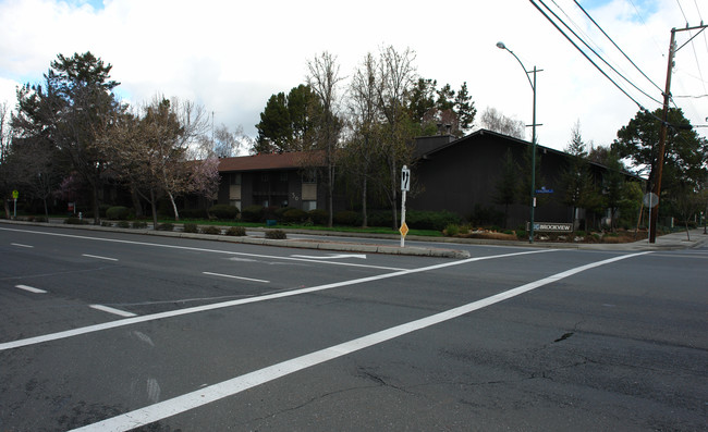 Brookview in Mountain View, CA - Foto de edificio - Building Photo