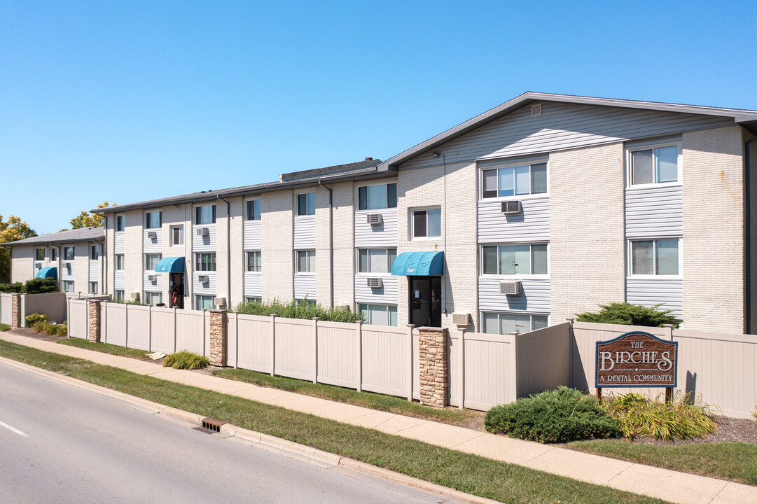 The Birches in Joliet, IL - Building Photo