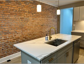 260 S Highland Ave in Baltimore, MD - Building Photo - Building Photo