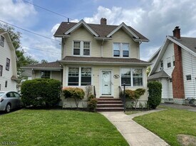26 Parkway in Bloomfield, NJ - Building Photo