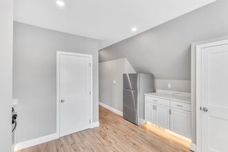 5 Beckford St in Beverly, MA - Building Photo - Building Photo