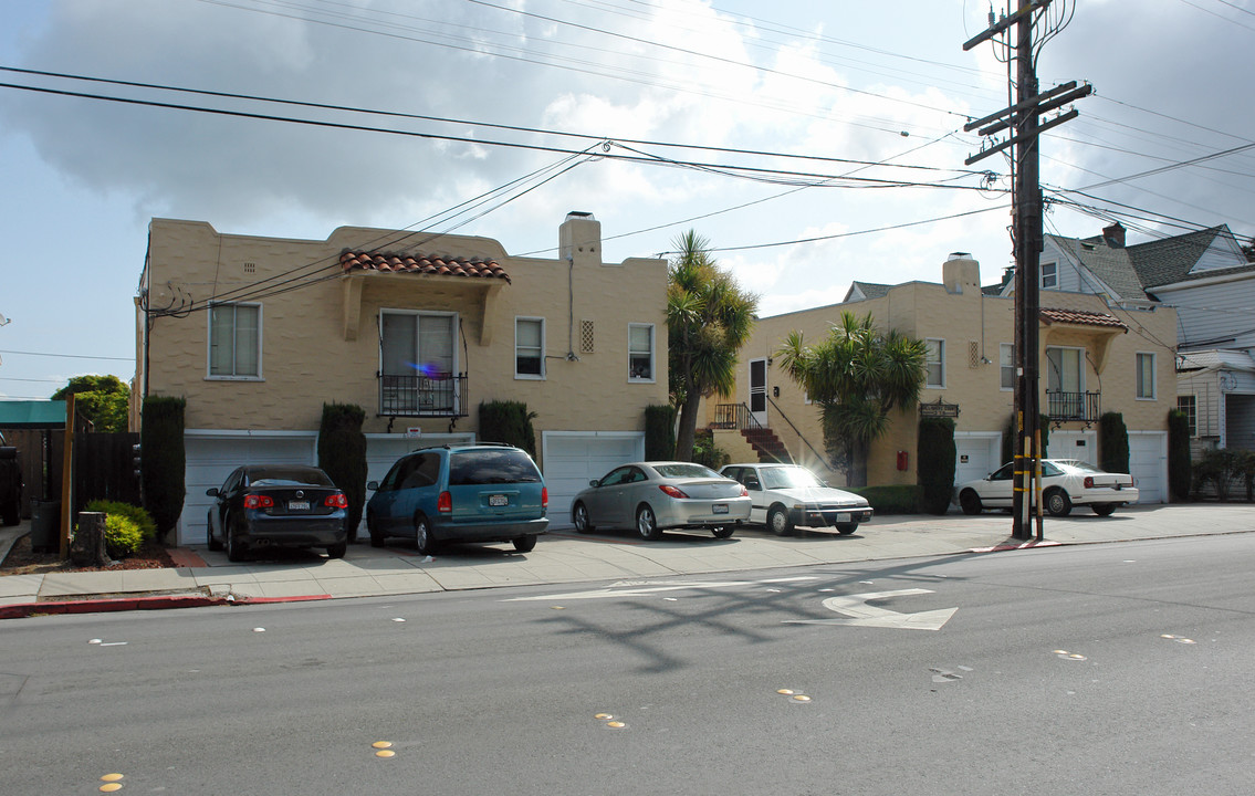 378 N Delaware St in San Mateo, CA - Foto de edificio