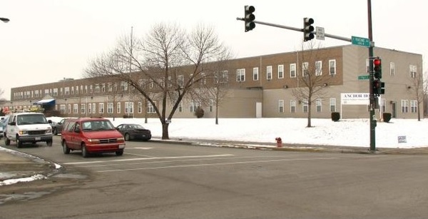 Anchor House in Chicago, IL - Building Photo