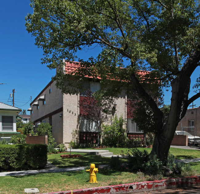 1033 Ruberta Ave in Glendale, CA - Building Photo - Building Photo