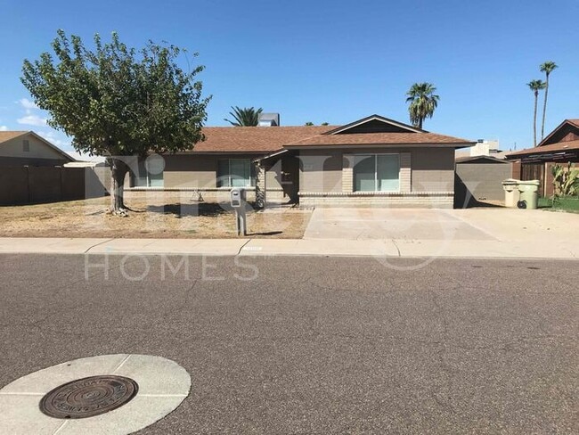 property at 4818 W Christy Dr