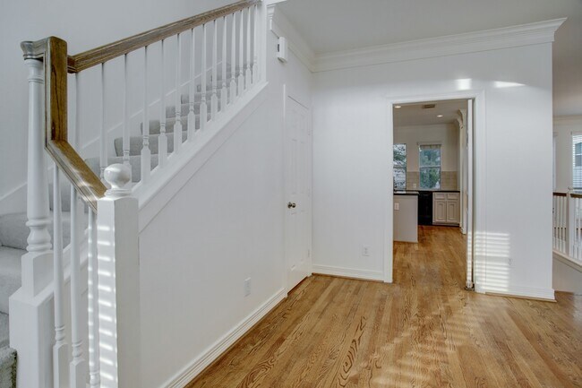 property at 2205 Commonwealth St