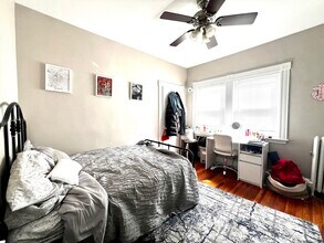 20 Winslow Rd, Unit 2 in Brookline, MA - Building Photo - Building Photo