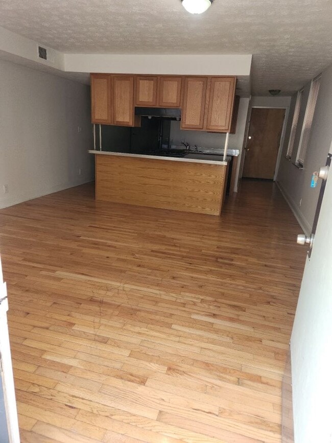 property at 1603 Broadway