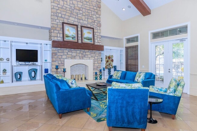 Rush Creek in Arlington, TX - Foto de edificio - Building Photo