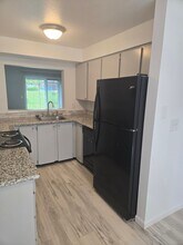 Park Apartments in McMinnville, OR - Foto de edificio - Interior Photo