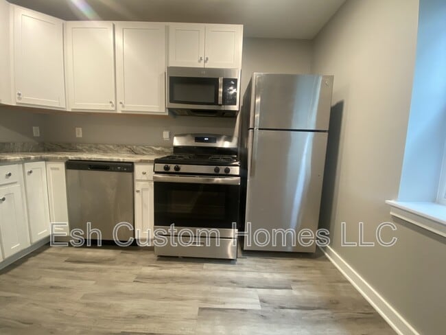 218 W King St in Lancaster, PA - Building Photo - Building Photo