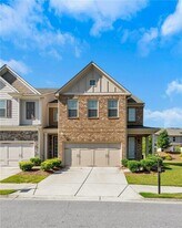 3619 Brockenhurst Dr in Buford, GA - Building Photo