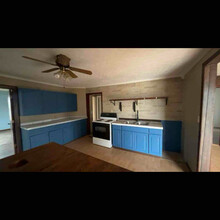 409 Mammoth Cave St in Cave City, KY - Building Photo - Building Photo