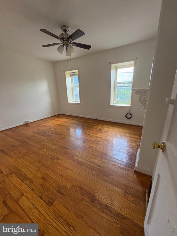 property at 53 E Wood St