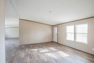 2013 Spring Ct in Azle, TX - Building Photo - Building Photo
