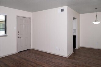 4708 Abbott Ave in Dallas, TX - Foto de edificio - Building Photo