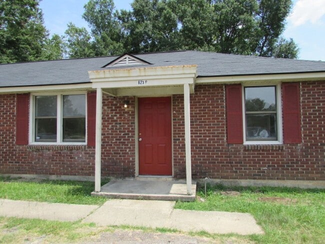 property at 625 Miller Rd