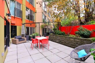 Canvas in Seattle, WA - Foto de edificio - Building Photo