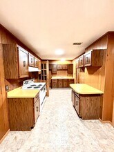 732 Crest Dr in Jonesboro, AR - Building Photo - Building Photo