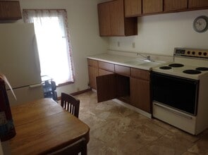 918 Vine St, Unit 918 in La crosse, WI - Building Photo - Building Photo