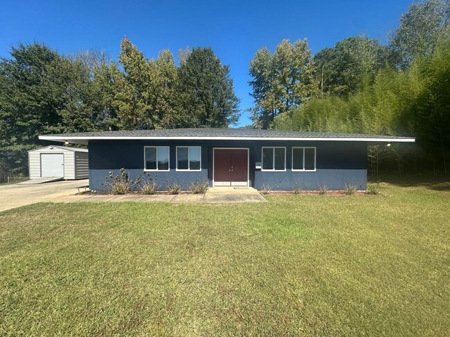 property at 4419 Greenbrier Dear Rd