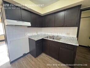 3328 Bailey St NW in Massillon, OH - Building Photo - Building Photo