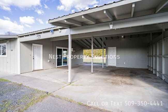 160 Carswell Dr in Moses Lake, WA - Building Photo - Building Photo