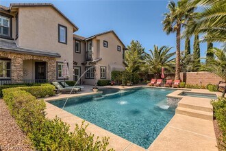 1041 Baronet Dr in Las Vegas, NV - Building Photo - Building Photo