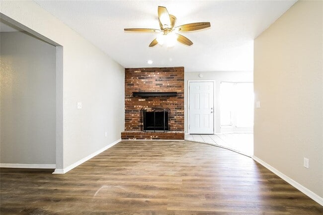 1004 Cambridge Dr in Yukon, OK - Building Photo - Building Photo