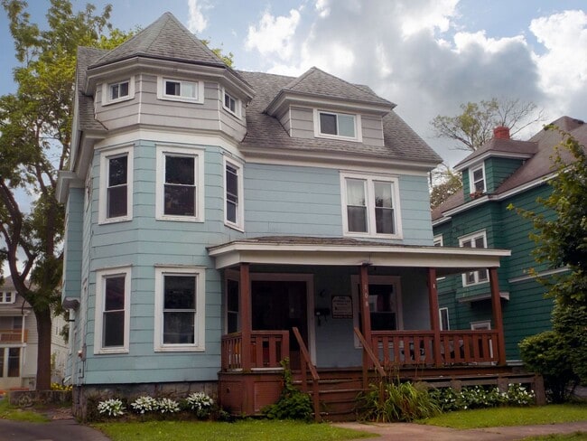 property at 108 Avondale Pl